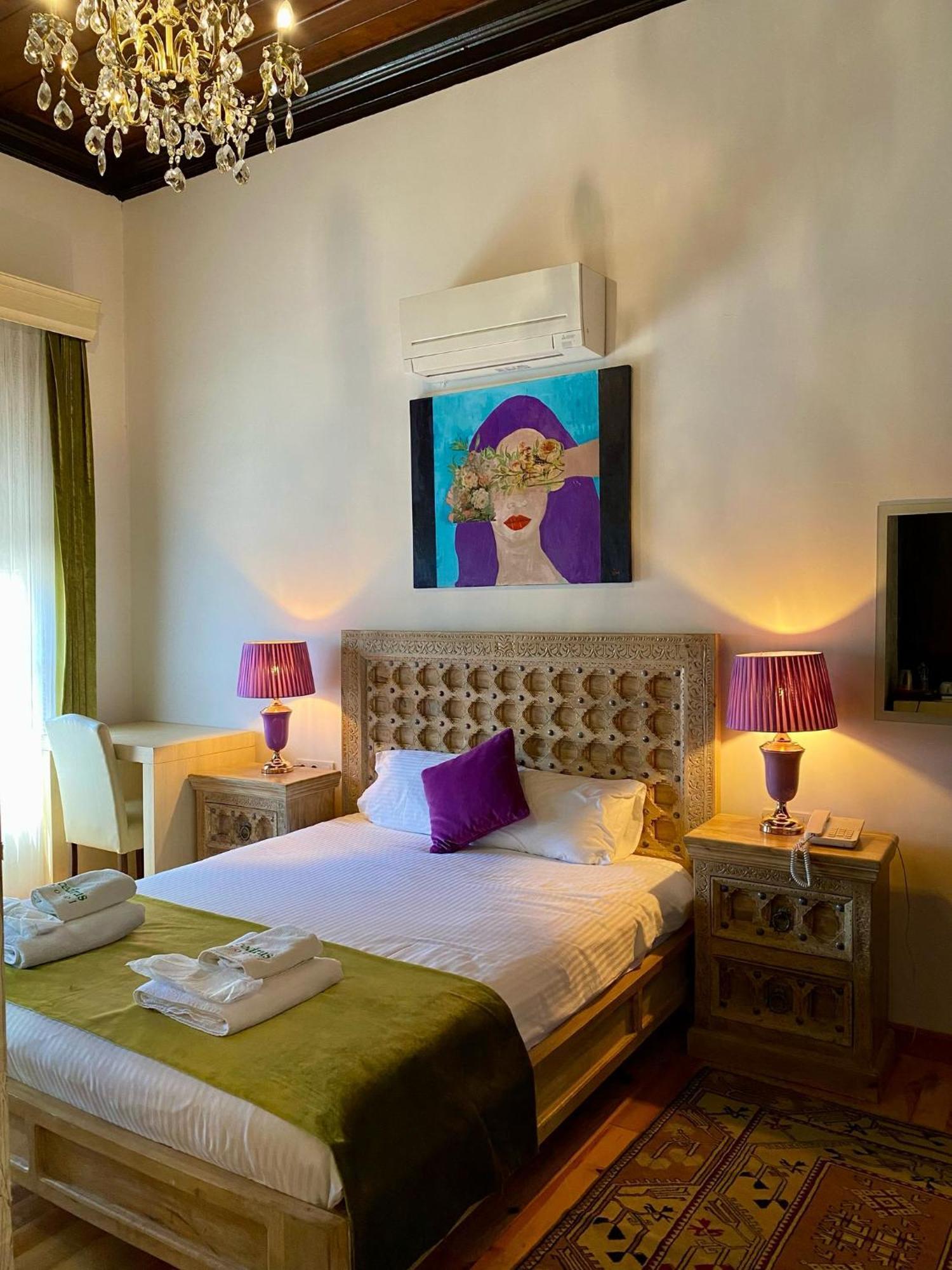 Cedrus Hotel