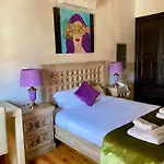 Cedrus Hotel