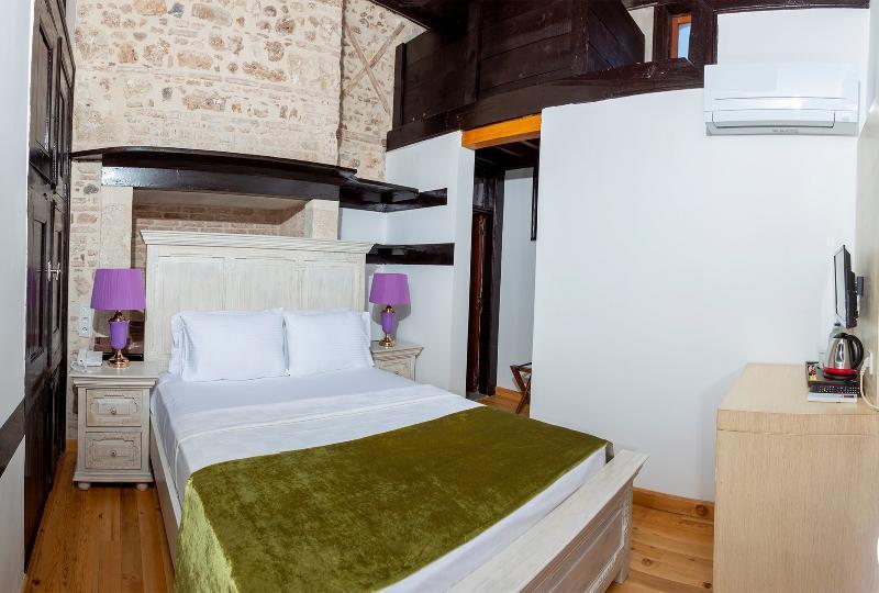 Hotel Cedrus 3*